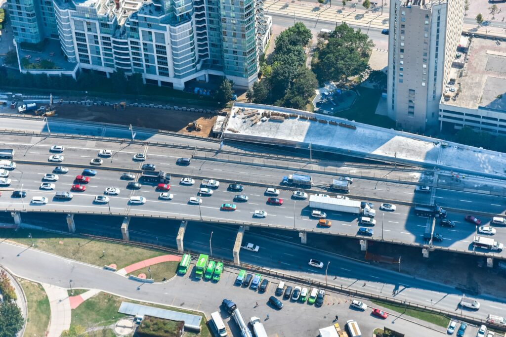 High angle shot of a highway full of cars captured in Toronto, Canada with buffalo airport taxi